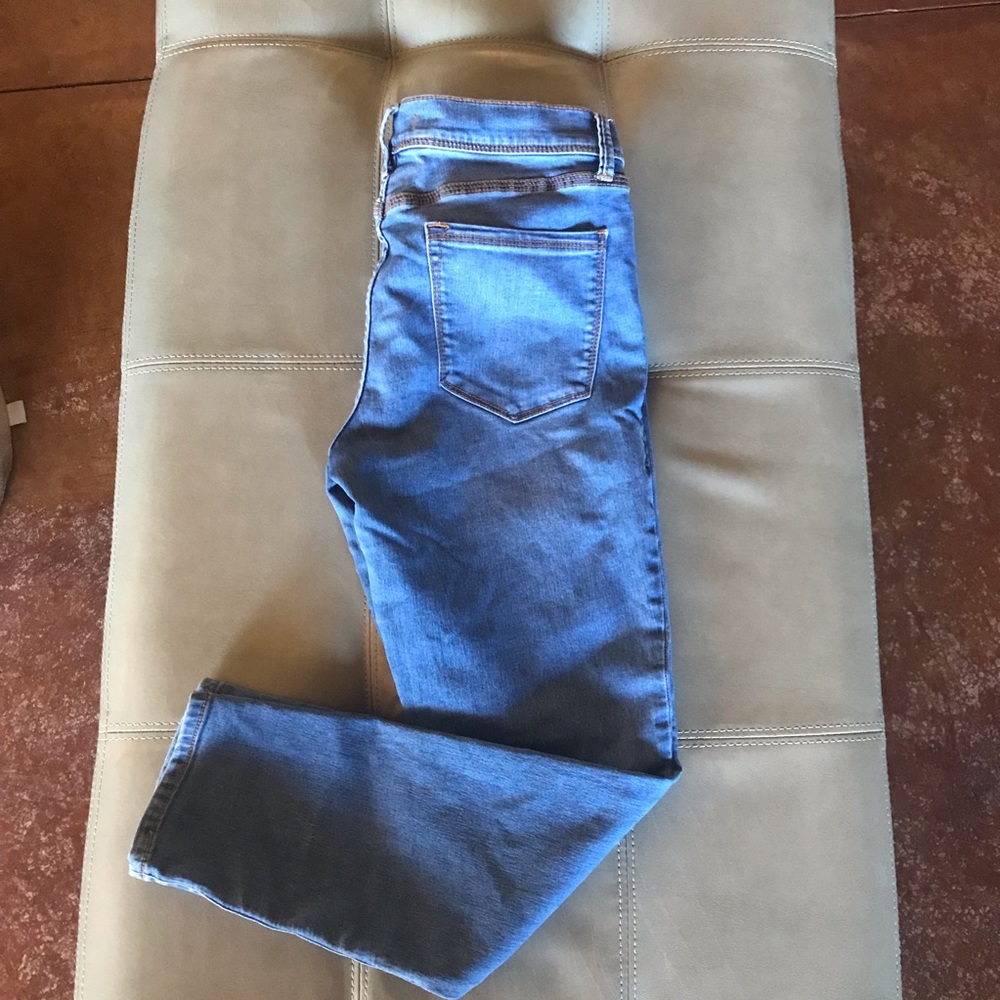 Free people jeans. Size 29. GUC.
